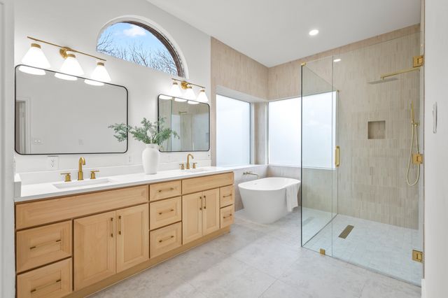 8200 Beverly Drive, North Richland Hills, TX 76182