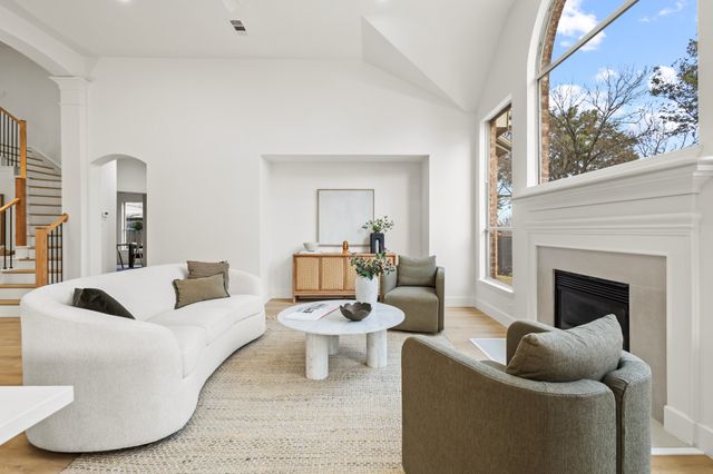 8200 Beverly Drive, North Richland Hills, TX 76182