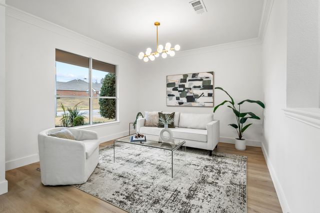 8200 Beverly Drive, North Richland Hills, TX 76182