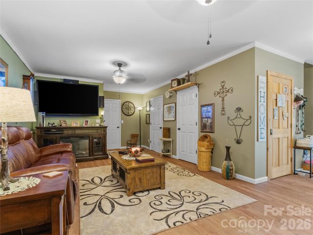 80 Ferguson Lane, Bakersville, NC 28705