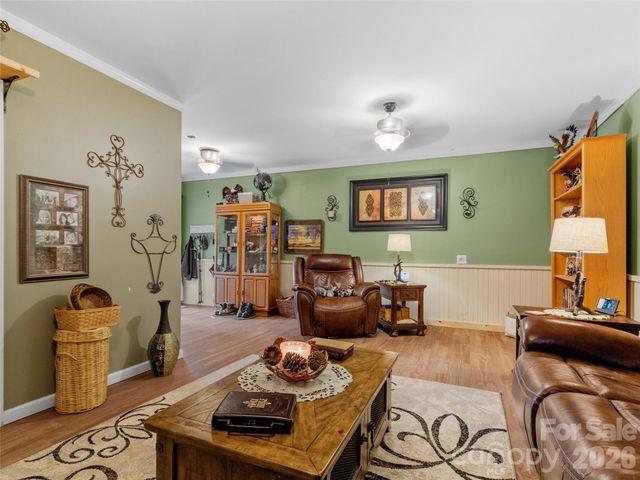 80 Ferguson Lane, Bakersville, NC 28705