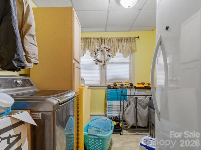 80 Ferguson Lane, Bakersville, NC 28705