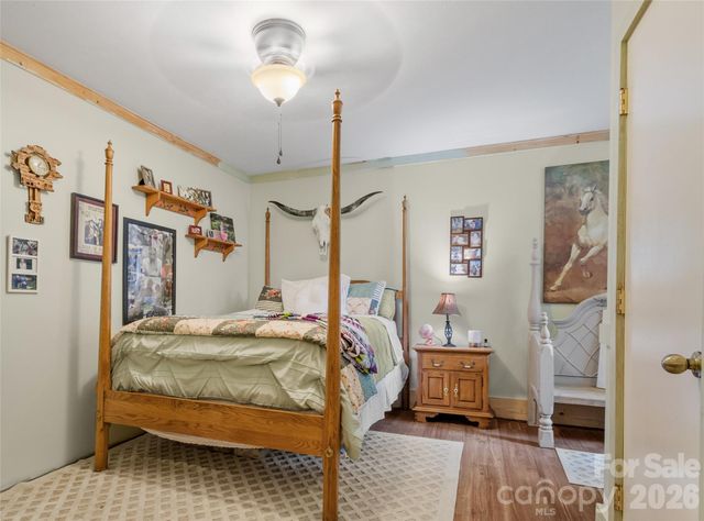 80 Ferguson Lane, Bakersville, NC 28705