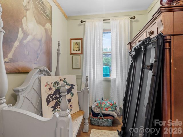 80 Ferguson Lane, Bakersville, NC 28705