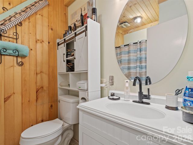 80 Ferguson Lane, Bakersville, NC 28705
