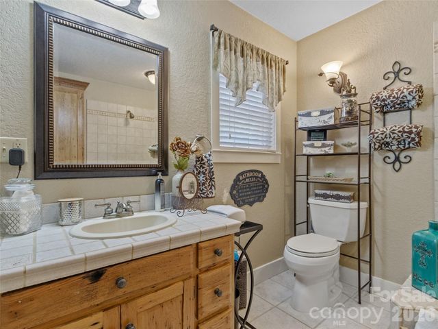 80 Ferguson Lane, Bakersville, NC 28705