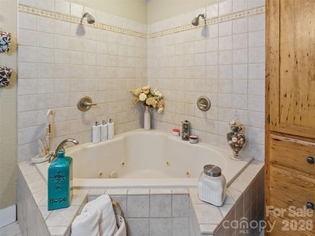 80 Ferguson Lane, Bakersville, NC 28705