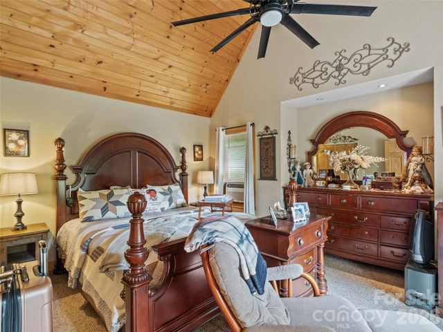 80 Ferguson Lane, Bakersville, NC 28705
