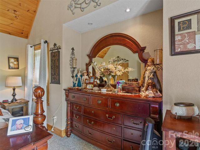 80 Ferguson Lane, Bakersville, NC 28705