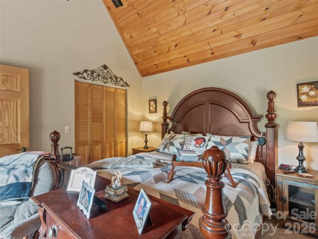 80 Ferguson Lane, Bakersville, NC 28705