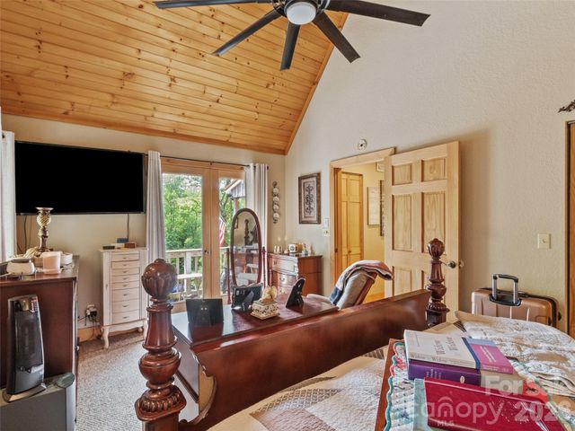 80 Ferguson Lane, Bakersville, NC 28705