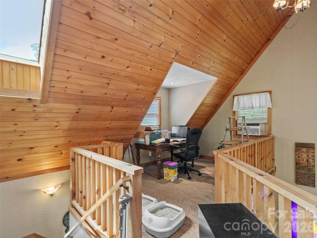 80 Ferguson Lane, Bakersville, NC 28705