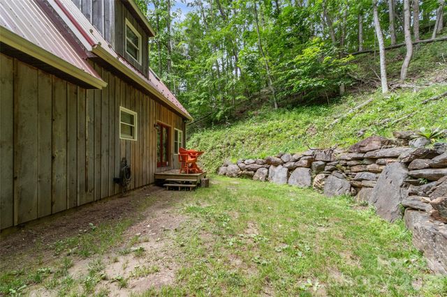 80 Ferguson Lane, Bakersville, NC 28705