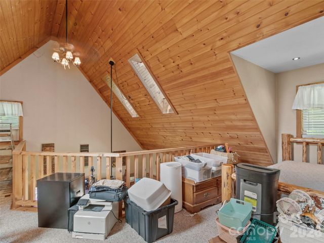80 Ferguson Lane, Bakersville, NC 28705