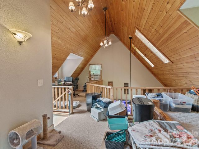 80 Ferguson Lane, Bakersville, NC 28705