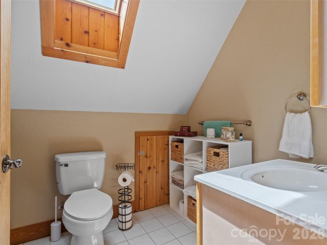 80 Ferguson Lane, Bakersville, NC 28705