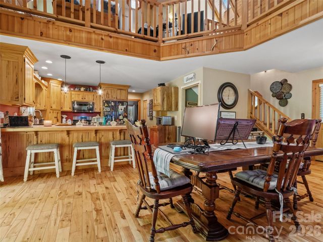 80 Ferguson Lane, Bakersville, NC 28705