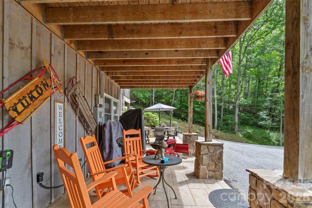 80 Ferguson Lane, Bakersville, NC 28705
