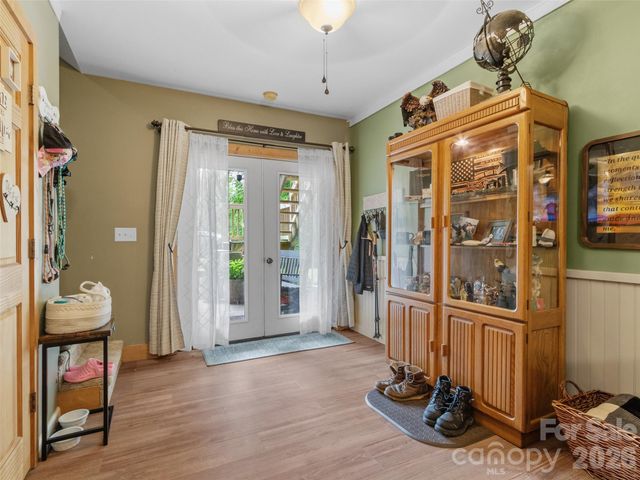 80 Ferguson Lane, Bakersville, NC 28705
