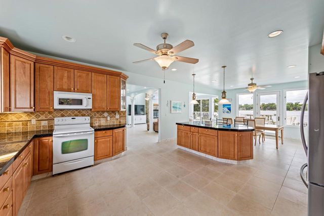 32840 80TH STREET, Burlington, WI 53105