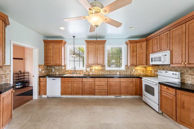 32840 80TH STREET, Burlington, WI 53105