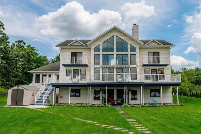 32840 80TH STREET, Burlington, WI 53105