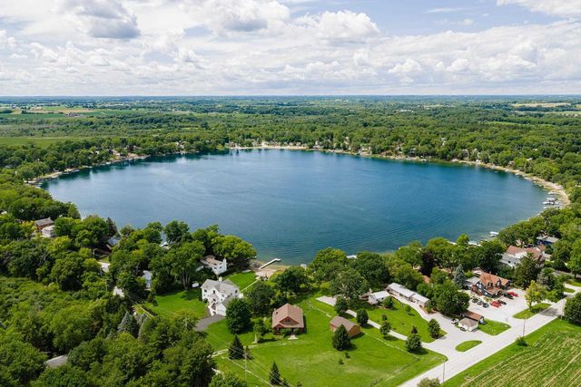 32840 80TH STREET, Burlington, WI 53105
