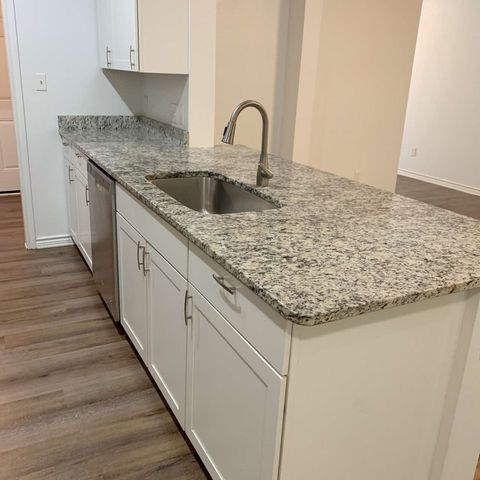 1406 W Sears Street, Denison, TX 75020