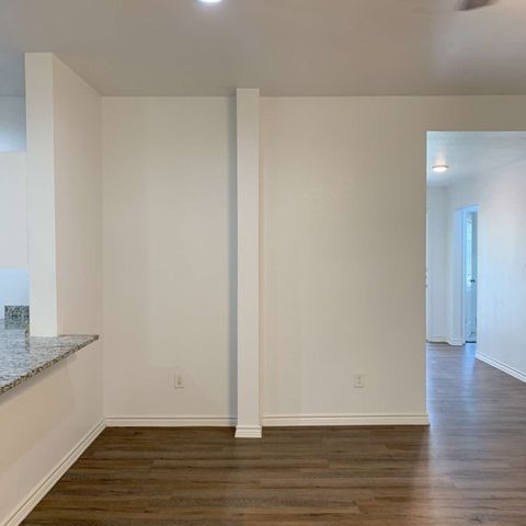 1406 W Sears Street, Denison, TX 75020