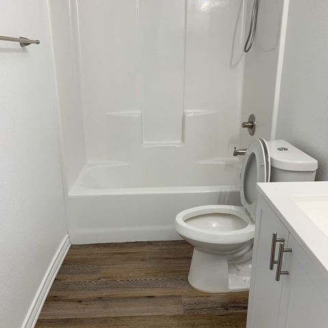 1406 W Sears Street, Denison, TX 75020