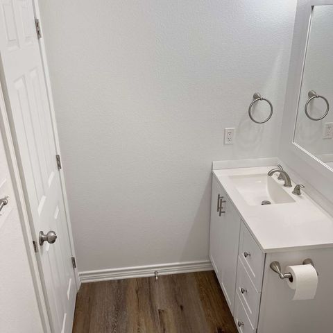 1406 W Sears Street, Denison, TX 75020