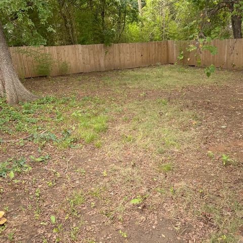 1406 W Sears Street, Denison, TX 75020