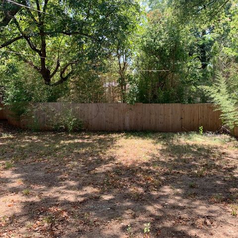 1406 W Sears Street, Denison, TX 75020