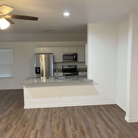 1406 W Sears Street, Denison, TX 75020