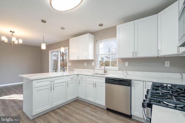 1058 CHARLES ST, Vineland, NJ 08360