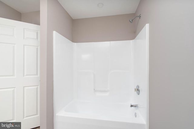 1058 CHARLES ST, Vineland, NJ 08360