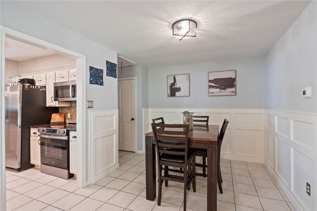 22 Hideaway Drive, Friendswood, TX 77546