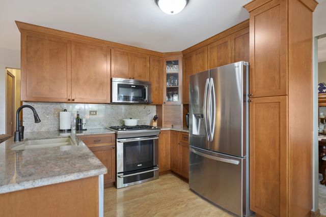410 BRIARWOOD Lane, Algonquin, IL 60102