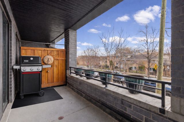 5748 N Hermitage Avenue 106, Chicago, IL 60660