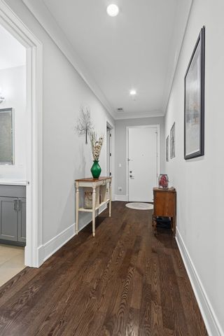5748 N Hermitage Avenue 106, Chicago, IL 60660