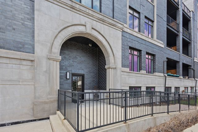 5748 N Hermitage Avenue 106, Chicago, IL 60660