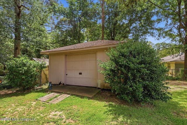 58 N Terrapin Hill Road, Brandon, MS 39042