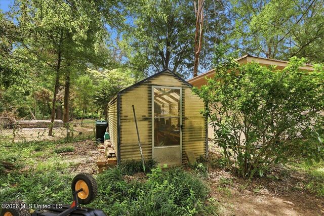 58 N Terrapin Hill Road, Brandon, MS 39042