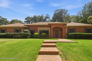 58 N Terrapin Hill Road, Brandon, MS 39042