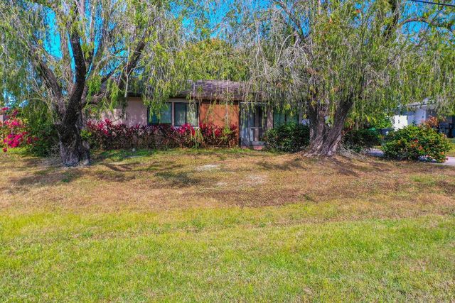 295 NW Archer Avenue, Port St. Lucie, Port St Lucie, FL 34983