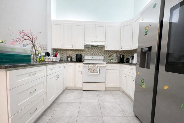 4373 Woodstock Drive D, West Palm Beach, FL 33409