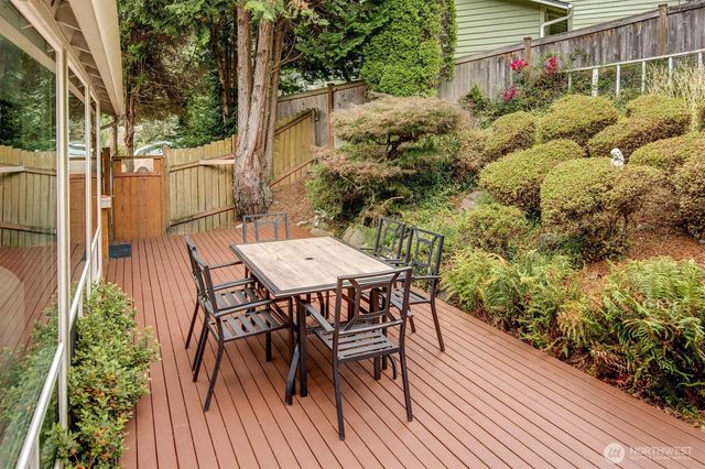 15228 SE 49th Street, Bellevue, WA 98006