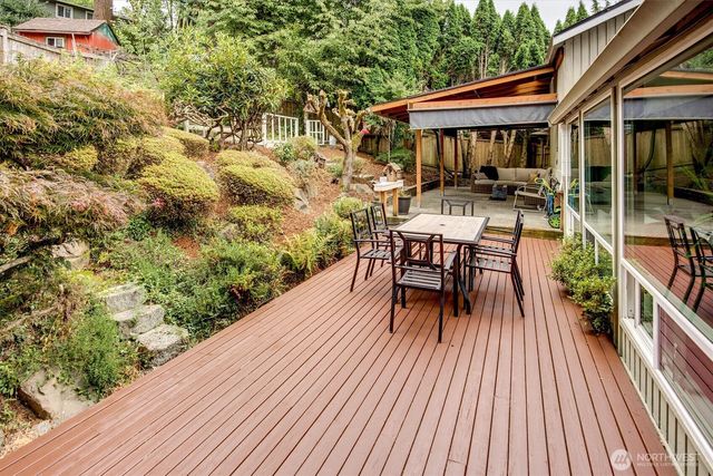 15228 SE 49th Street, Bellevue, WA 98006
