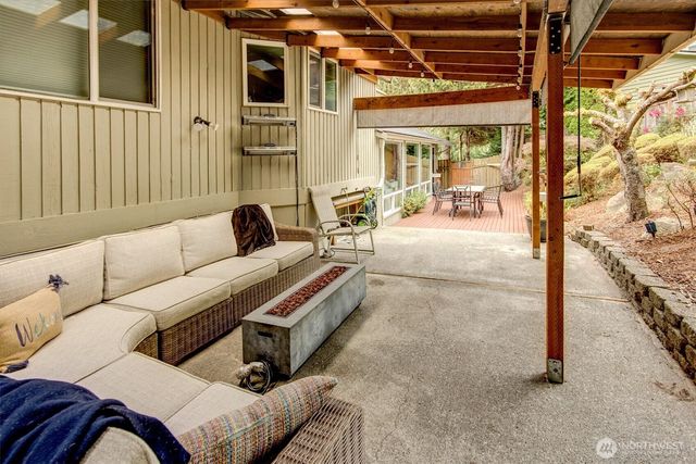 15228 SE 49th Street, Bellevue, WA 98006