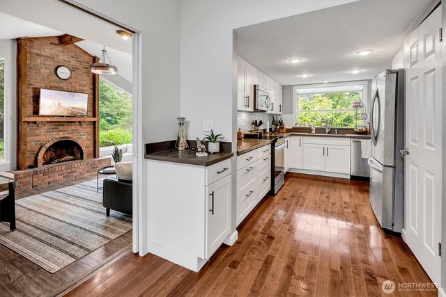 15228 SE 49th Street, Bellevue, WA 98006
